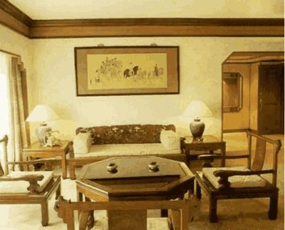 郭德綱豪宅內部曝光！網友被警告 珍貴木制家具，碰一下傾家蕩產